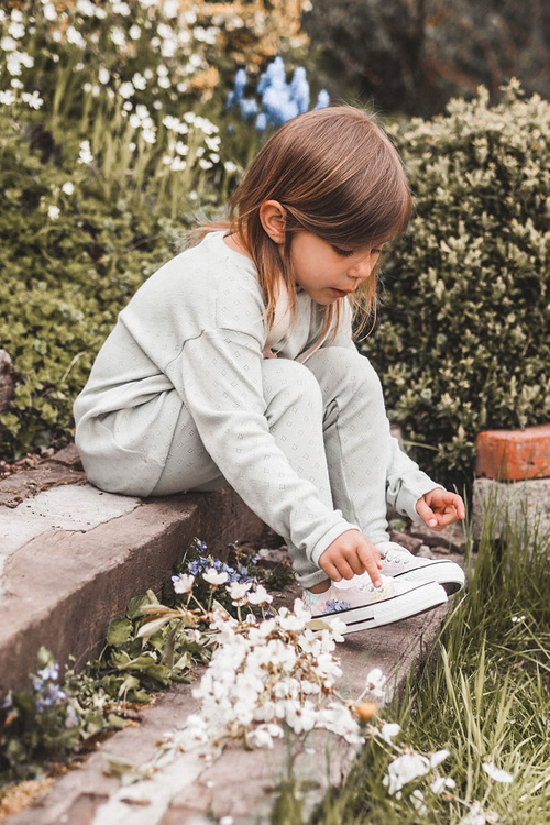 Дитячі кросівки з тканини з принтом рожевого кольору