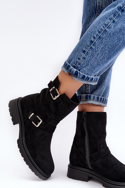 Жіночі чоботи на плоскій каблуці з пряжками чорного кольору Bliggore