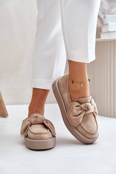 Жіночі мокасини на платформі з бантом, бежевого кольору Naivine