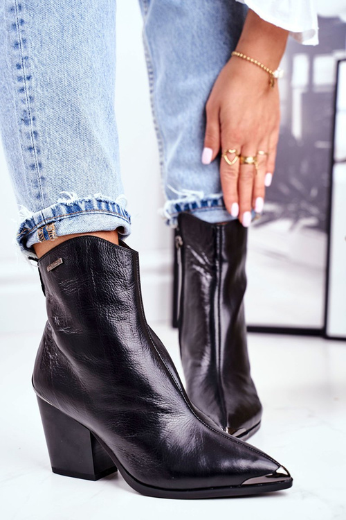 Жіночі черевики на високому каблуці шкіряні Big Star Black GG274919