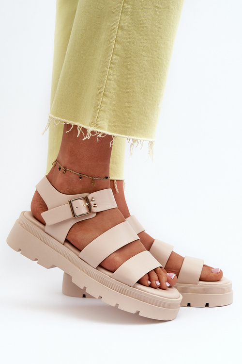 Жіночі босоніжки на масивній підошві бежевого кольору Nicarda