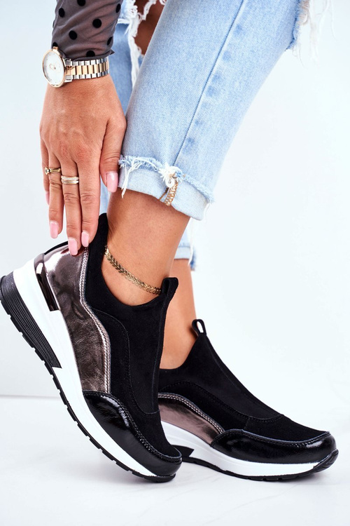 Шкіряні кросівки на танкетці Vinceza 7780 Чорні