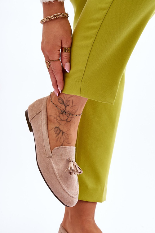 Замшеві класичні лофери з бахромою бежеві Averil