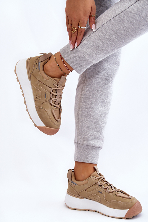 Жіноче спортивне взуття на платформі бежеві Dakari