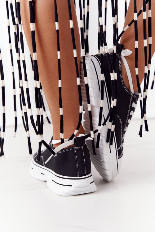 Жіночі класичні кросівки чорного кольору Feeling Good