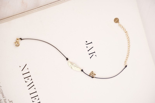 Жіночий браслет Black String Celebrity Gold Feather Cleopatra