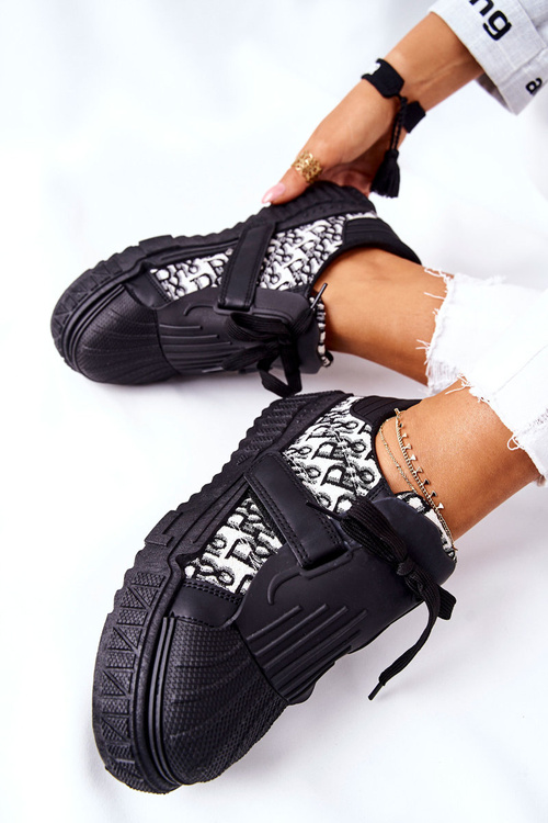 Жіноче спортивне взуття Кросівки Black Dreams