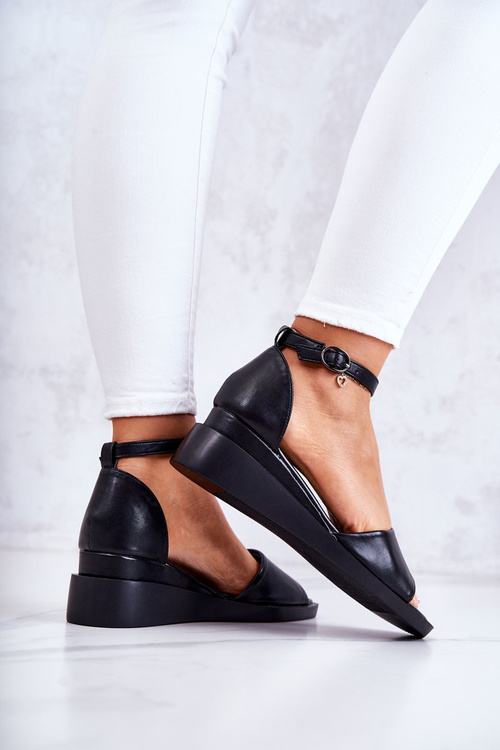 Елегантні жіночі босоніжки з пряжкою Black Deserve