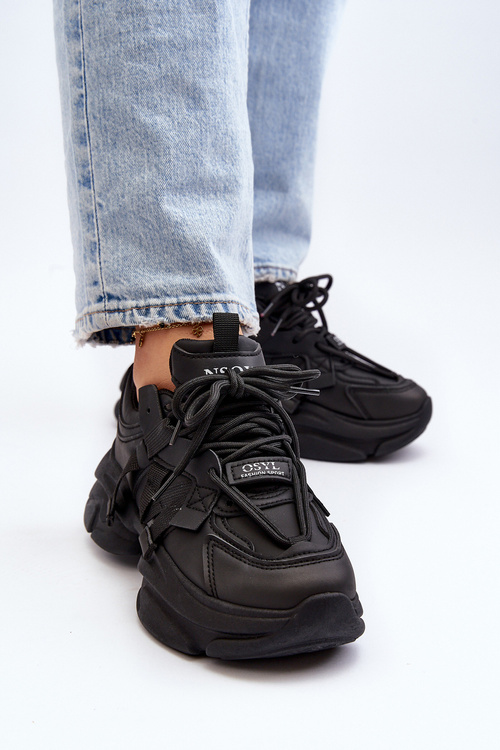 Жіночі кросівки на масивній підошві чорні Windamella