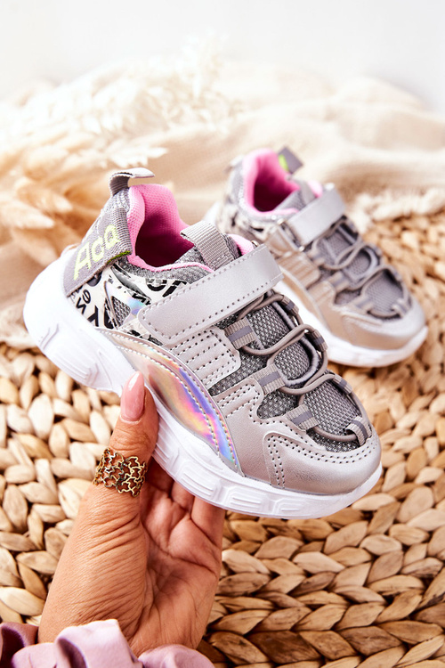 Дитяче спортивне взуття на липучці Silver Vibo