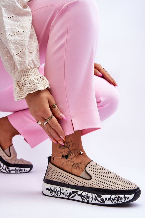 Жіночі ажурні шкіряні кросівки сліпони бежеві Sorito