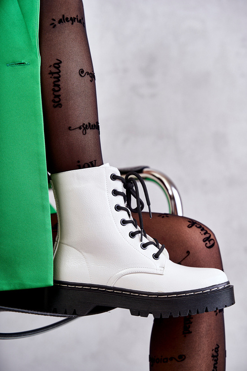 Жіночі черевики на плоскому ходу білі Kognito