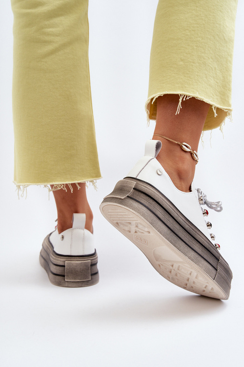 Жіночі кросівки на платформі GOE NN2N4054 Білі