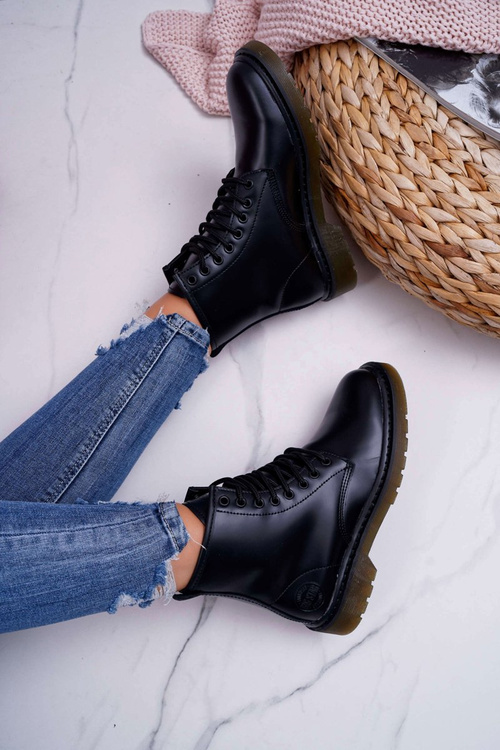 Жіночі черевики Trapper Glans Big Star Leather Black EE274001