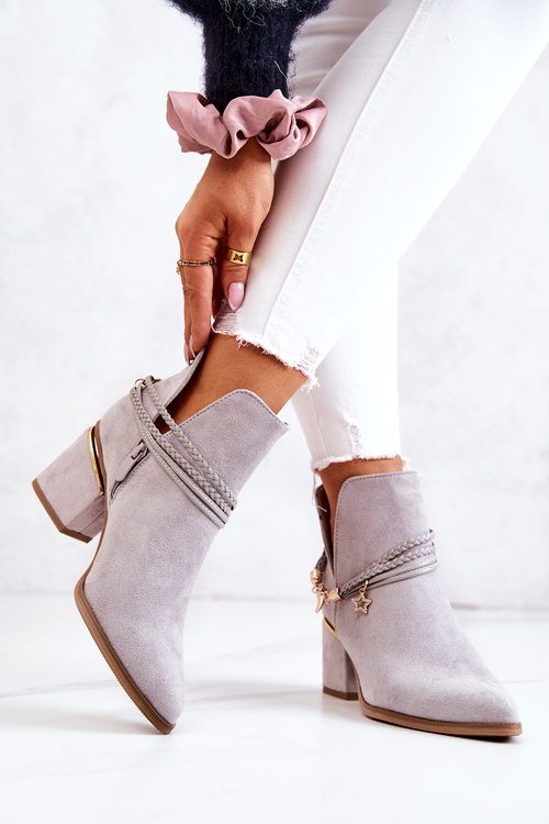 Замшеві ковбойські чоботи в смужку сірі Inessa