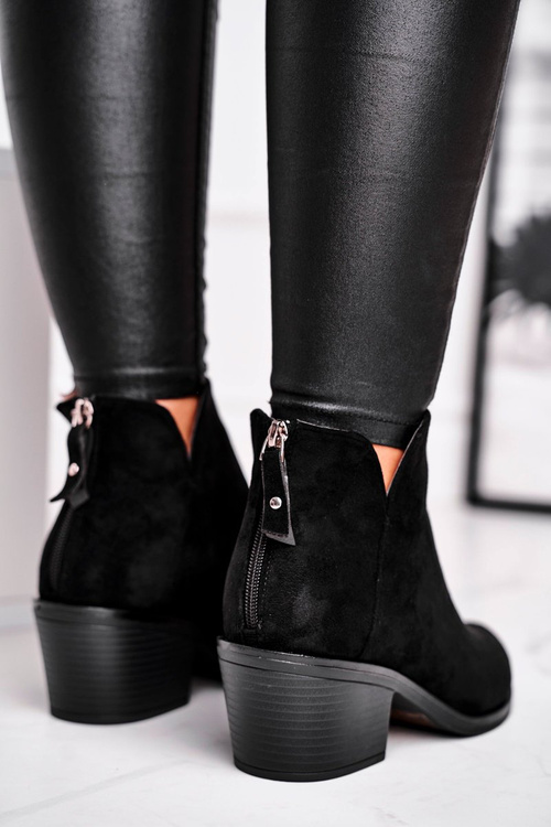 Жіночі чоботи на плоскому каблуці осінні чорні молочні