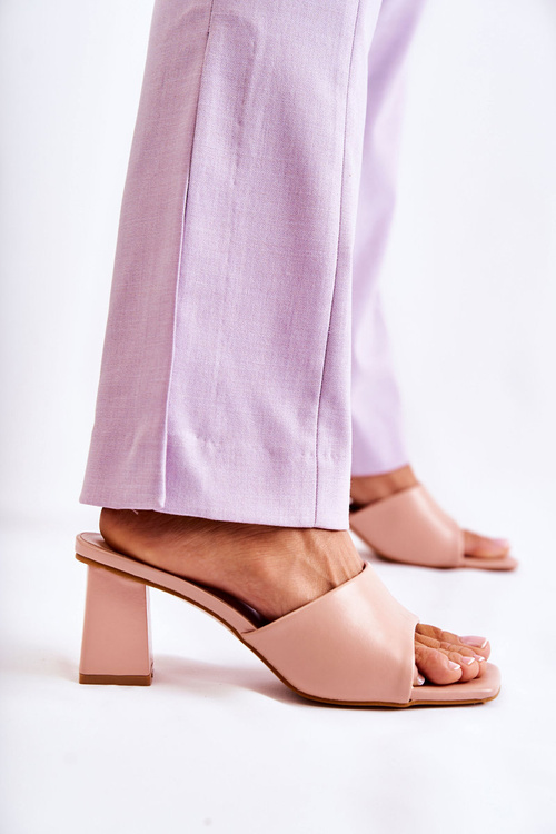 Шкіряні класичні тапочки на високому каблуці нюд Talena