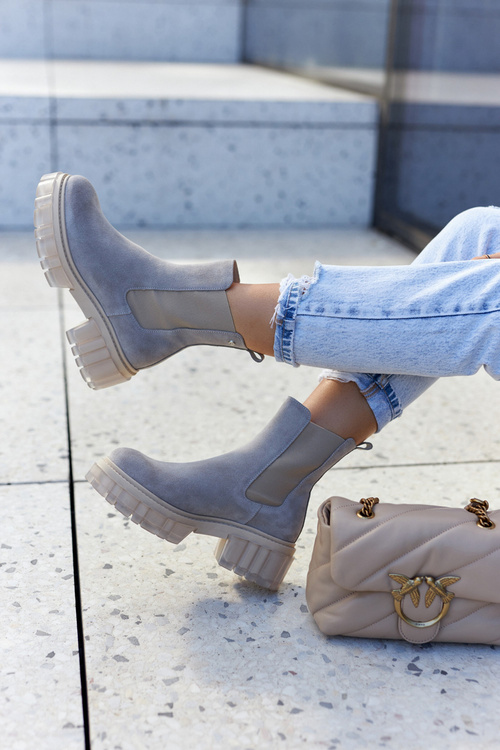 Замшеві жіночі чоботи світло-сірі Кенела