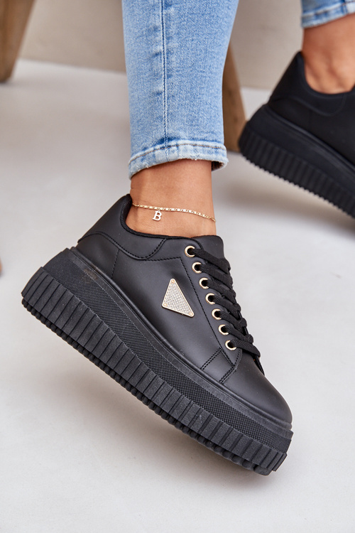 Стильні кросівки на масивній платформі чорні Vallexia