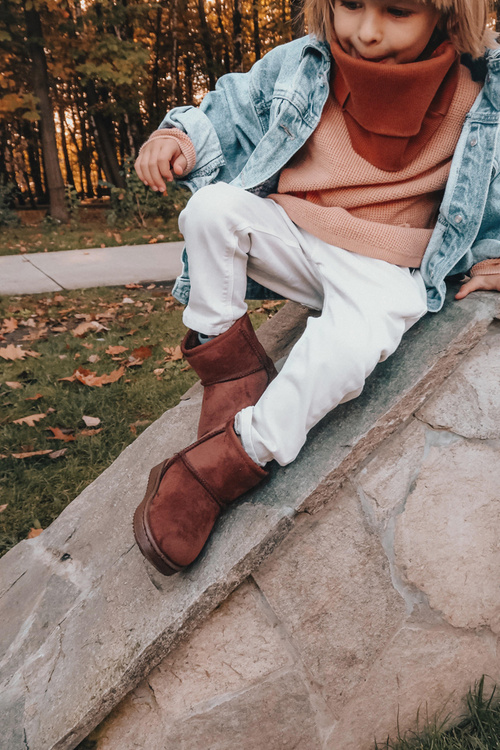 Дитячі утеплені зимові черевики коричневого кольору Gooby