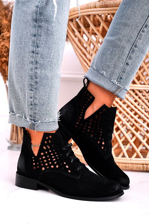 Жіночі ажурні чоботи замшеві чорні Сусанна