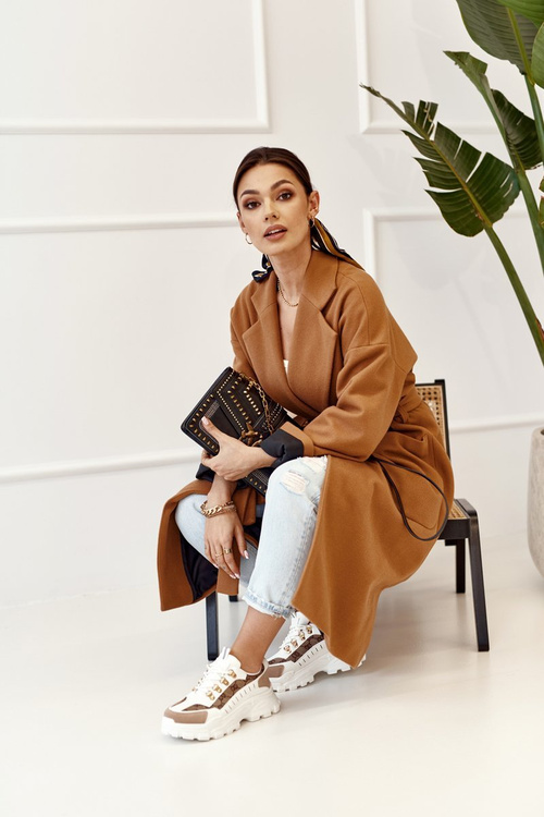 Жіночі кросівки на масивній підошві білі Daydreamer