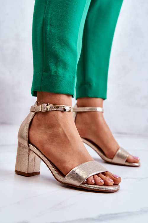 Модні жіночі босоніжки на підборах Золота Lucida