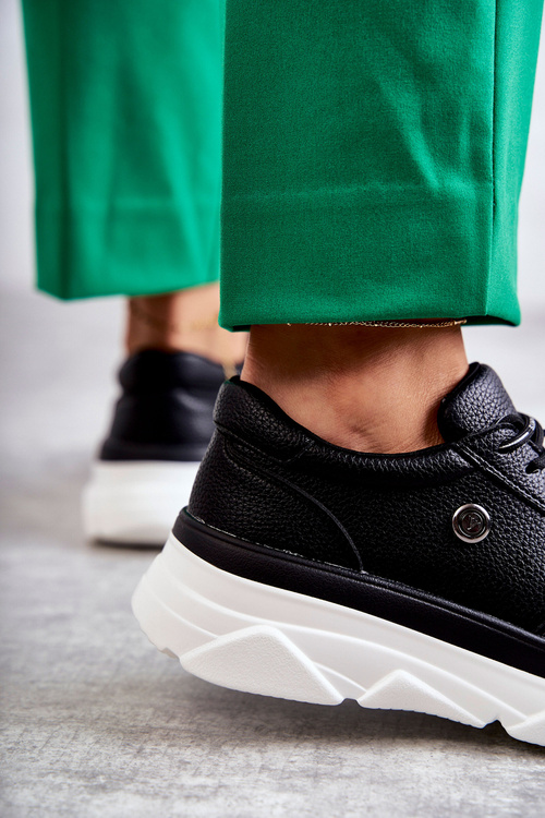 Жіноче шкіряне спортивне взуття чорного кольору Camrose