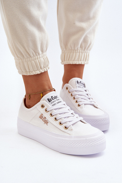 Білі жіночі кросівки на платформі Lee Cooper LCW-24-31-2725