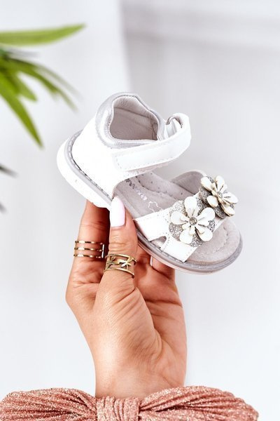 Дитячі ортопедичні босоніжки на липучці White One