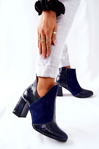 Жіночі шкіряні чоботи на каблуці темно-сині I Wish