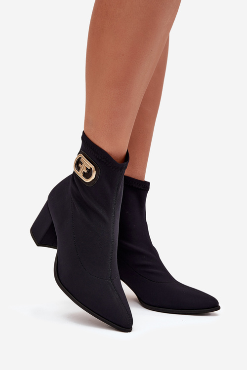 Жіночі Чоботи На Каблуку З Золотим Деталем Zazoo 3128 Чорні