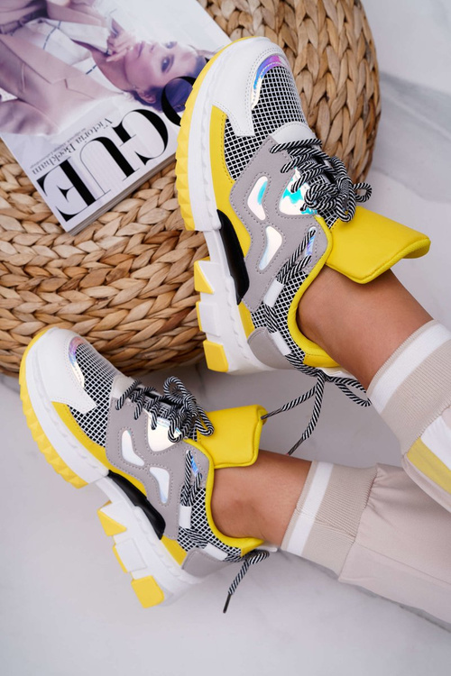 Жіноче спортивне взуття кольорова вставка жовтого кольору