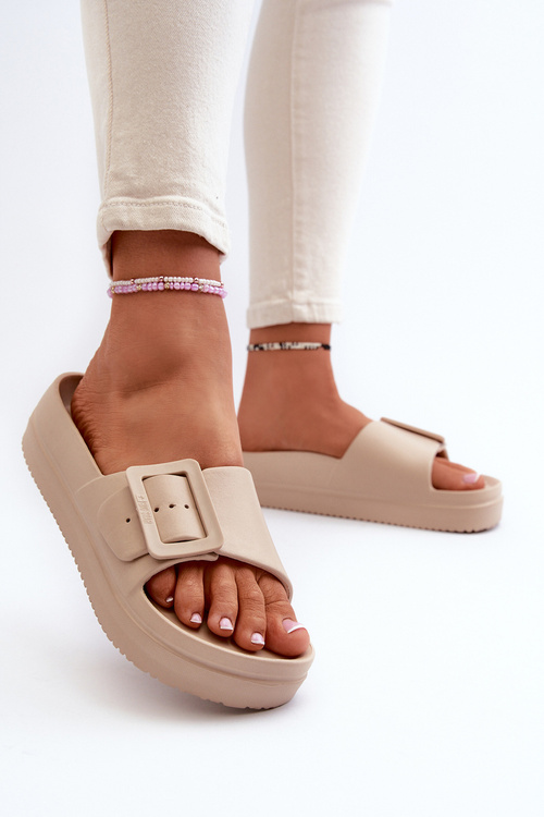 Жіночі поролонові босоніжки на платформі з пряжкою Big Star NN274A666 Бежеві