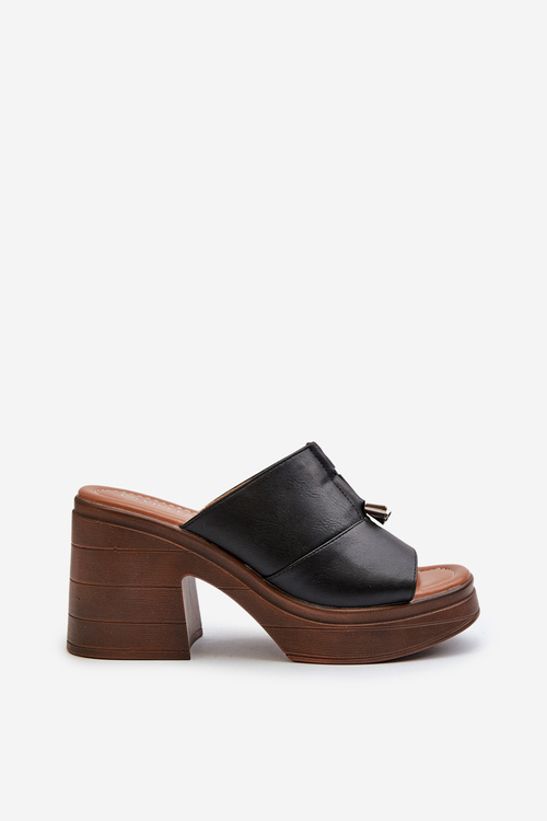 Жіночі босоніжки на платформі та масивному каблуці чорного кольору Dafira