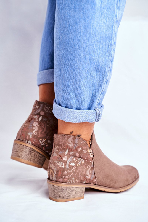 Жіночі весняні черевики на плоскій підошві коричневого кольору Elizabeth