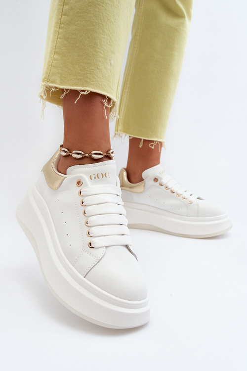 Жіночі шкіряні кросівки GOE NN2N4031 Білі