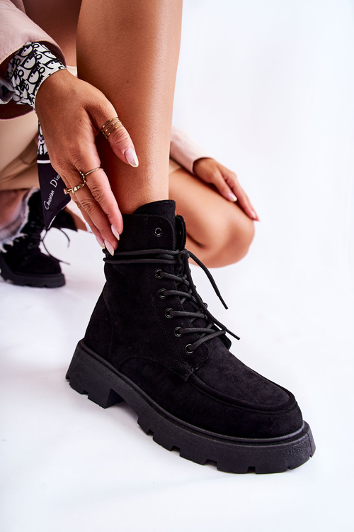 Жіночі замшеві чоботи на зав'язках чорні Vanita