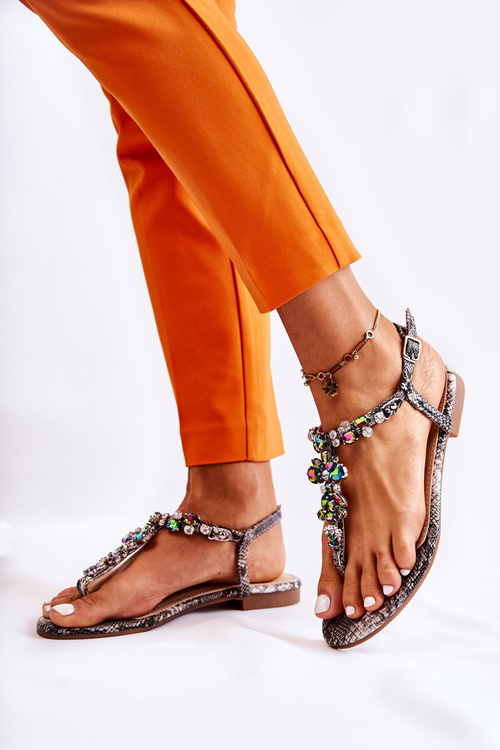 Жіночі босоніжки шльопанці з фіанітами сірого кольору Ivanne