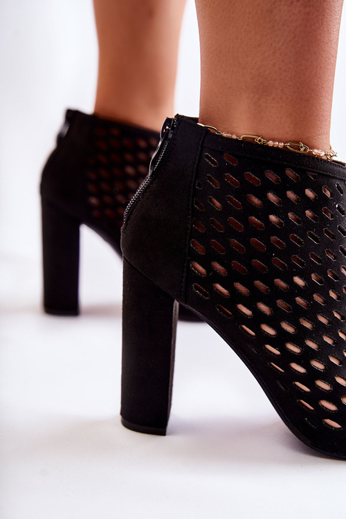 Чорні ажурні замшеві чоботи Jenissa