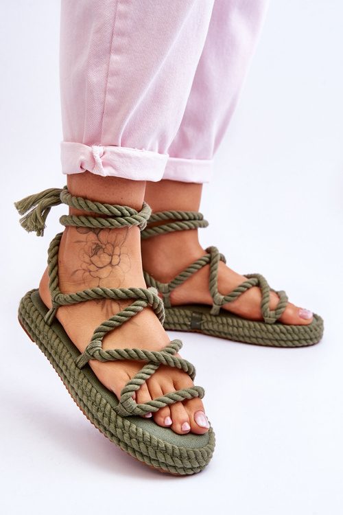 Зав'язані босоніжки на масивній платформі Зелені не терплять