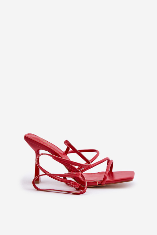 Стильні високі підбори з ремінцями червоного кольору