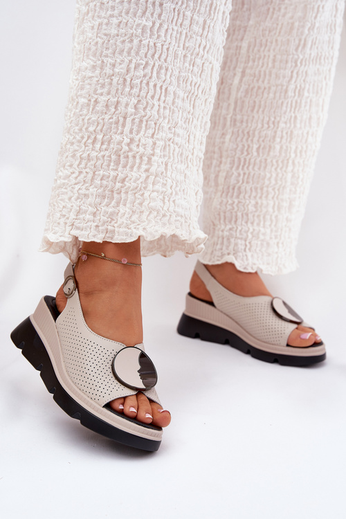 Шкіряні жіночі сандалі на платформі з декором S.Barski LR51-788 бежеві