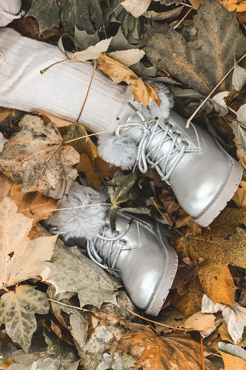 Срібні утеплені дитячі пінетки Trappers Phobos