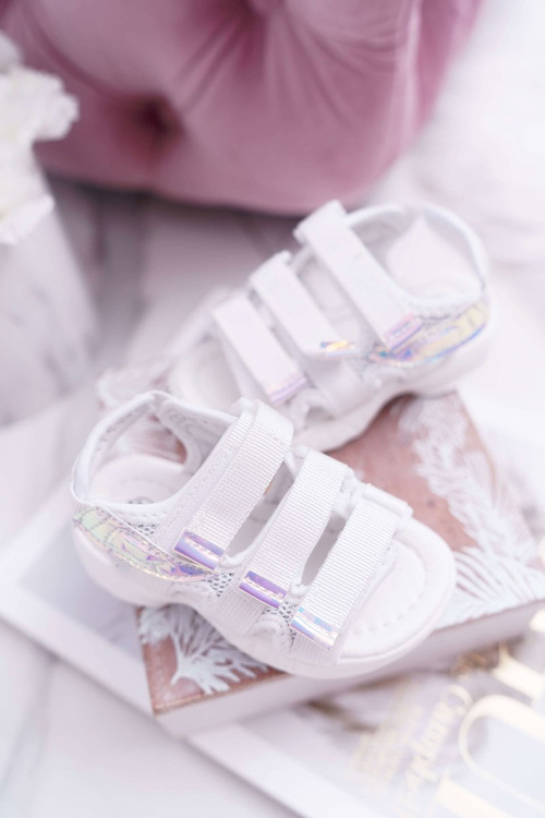 Дитячі босоніжки на липучках для дівчинки білі Kimmi