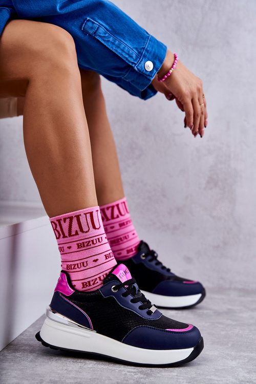 Жіноче спортивне взуття на танкетці GOE KK2N4081 чорно-синій