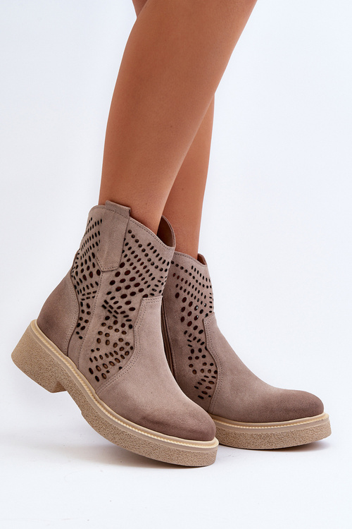 Zazoo 3470 Замшеві жіночі ботильйони на плоскій підошві з вирізом капучино
