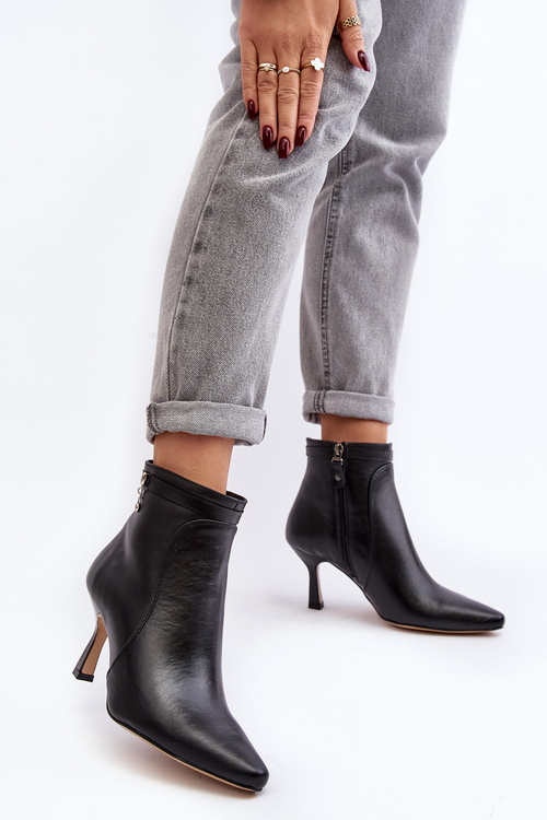 Чоботи жіночі шкіряні на шпильці Maciejka 06301-01 Чорні