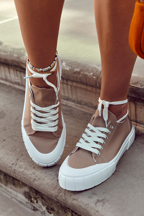 Жіночі кросівки на платформі коричневого кольору