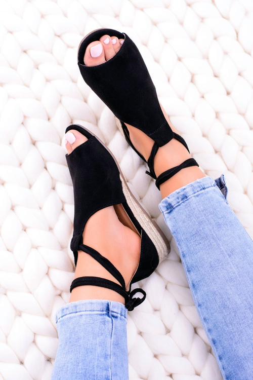Чорні замшеві босоніжки на легкій платформі Espanoso